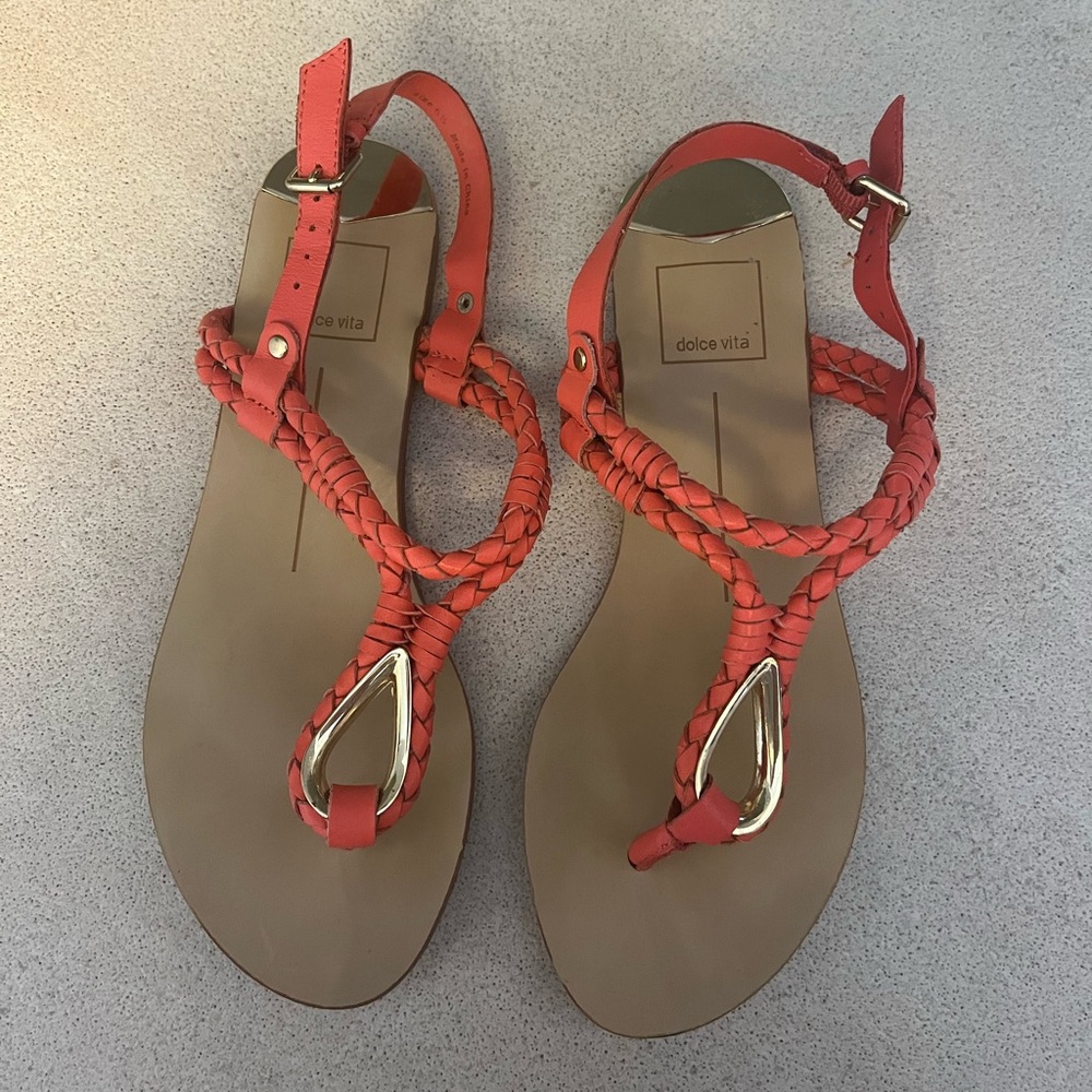 DOLCE VITA CORAL/GOLD SANDALS